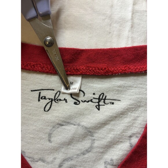 Taylor Swift Red 13 Tour T-Shirt Women’s Size Medium Concert Football Jersey Tee - Picture 5 of 7